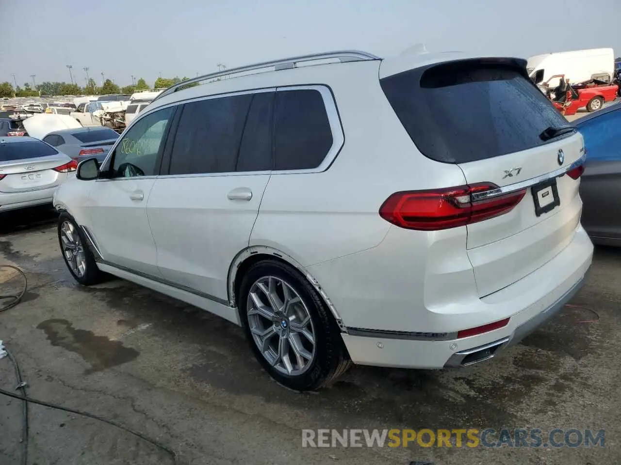 2 Photograph of a damaged car 5UXCW2C06L9C51044 BMW X7 2020