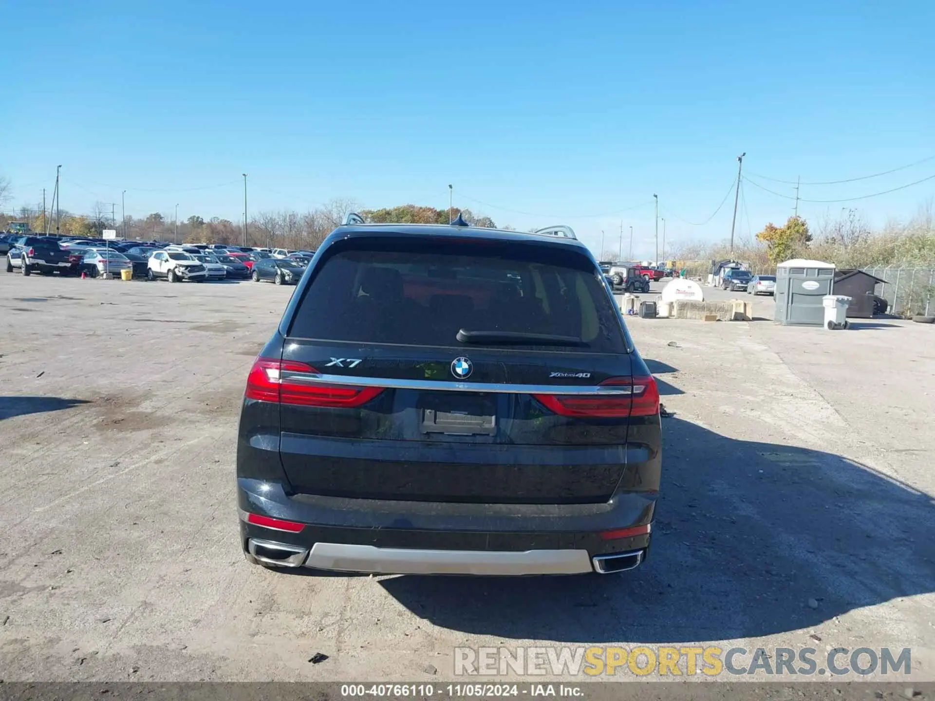 16 Photograph of a damaged car 5UXCW2C07L9B52071 BMW X7 2020