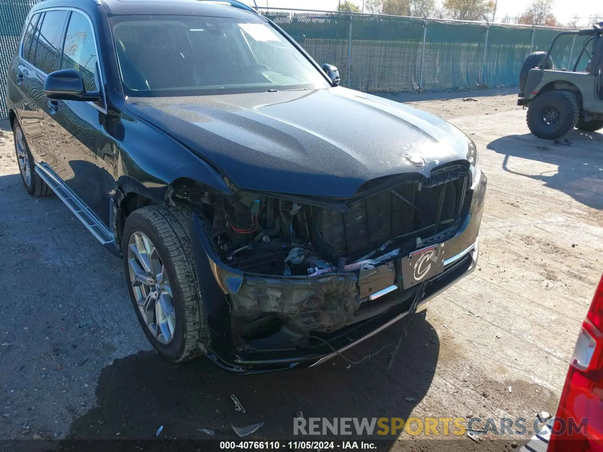 6 Photograph of a damaged car 5UXCW2C07L9B52071 BMW X7 2020