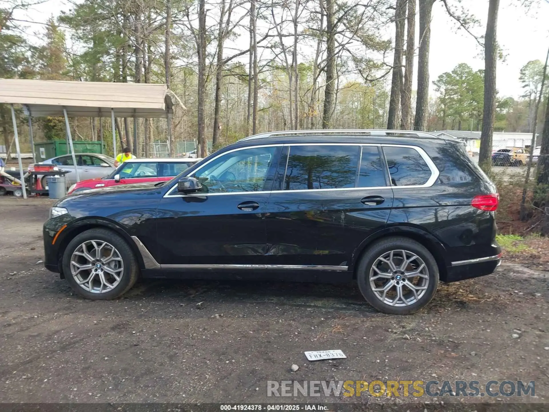 14 Photograph of a damaged car 5UXCW2C08L9A02096 BMW X7 2020