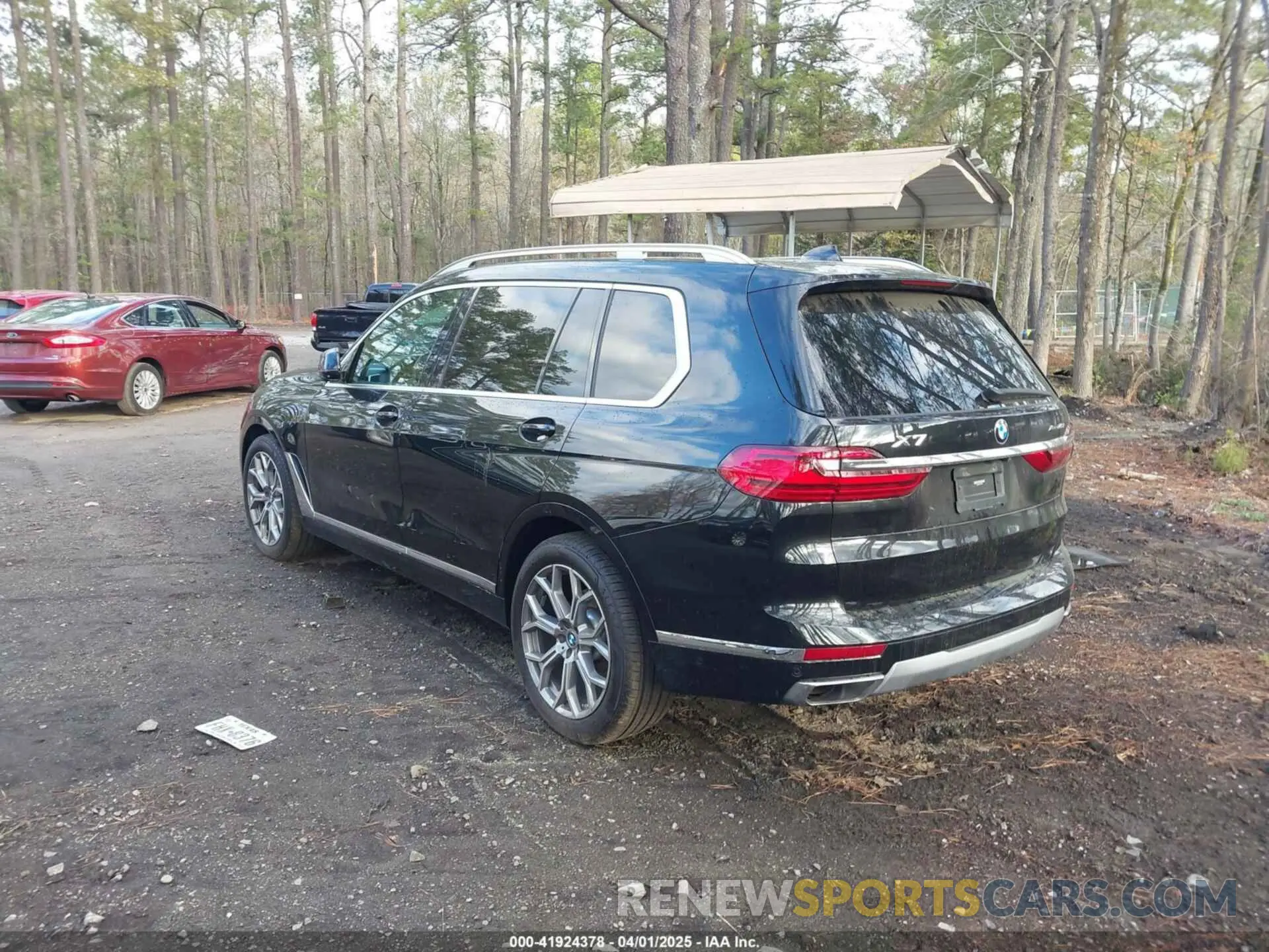 3 Photograph of a damaged car 5UXCW2C08L9A02096 BMW X7 2020
