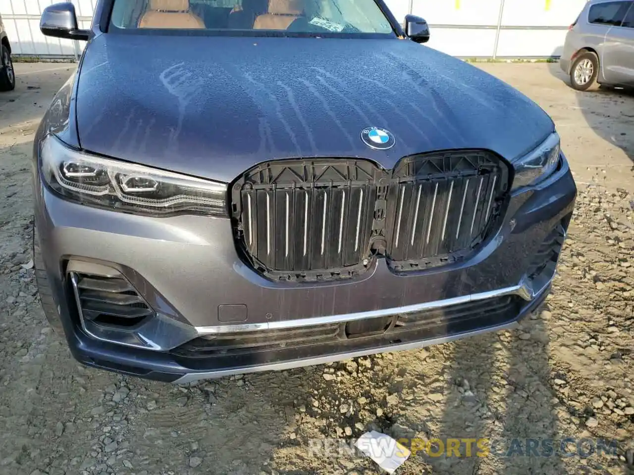 9 Photograph of a damaged car 5UXCW2C08L9B61720 BMW X7 2020