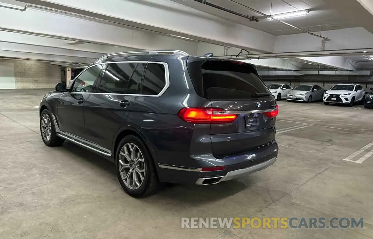 3 Photograph of a damaged car 5UXCW2C08L9B92806 BMW X7 2020
