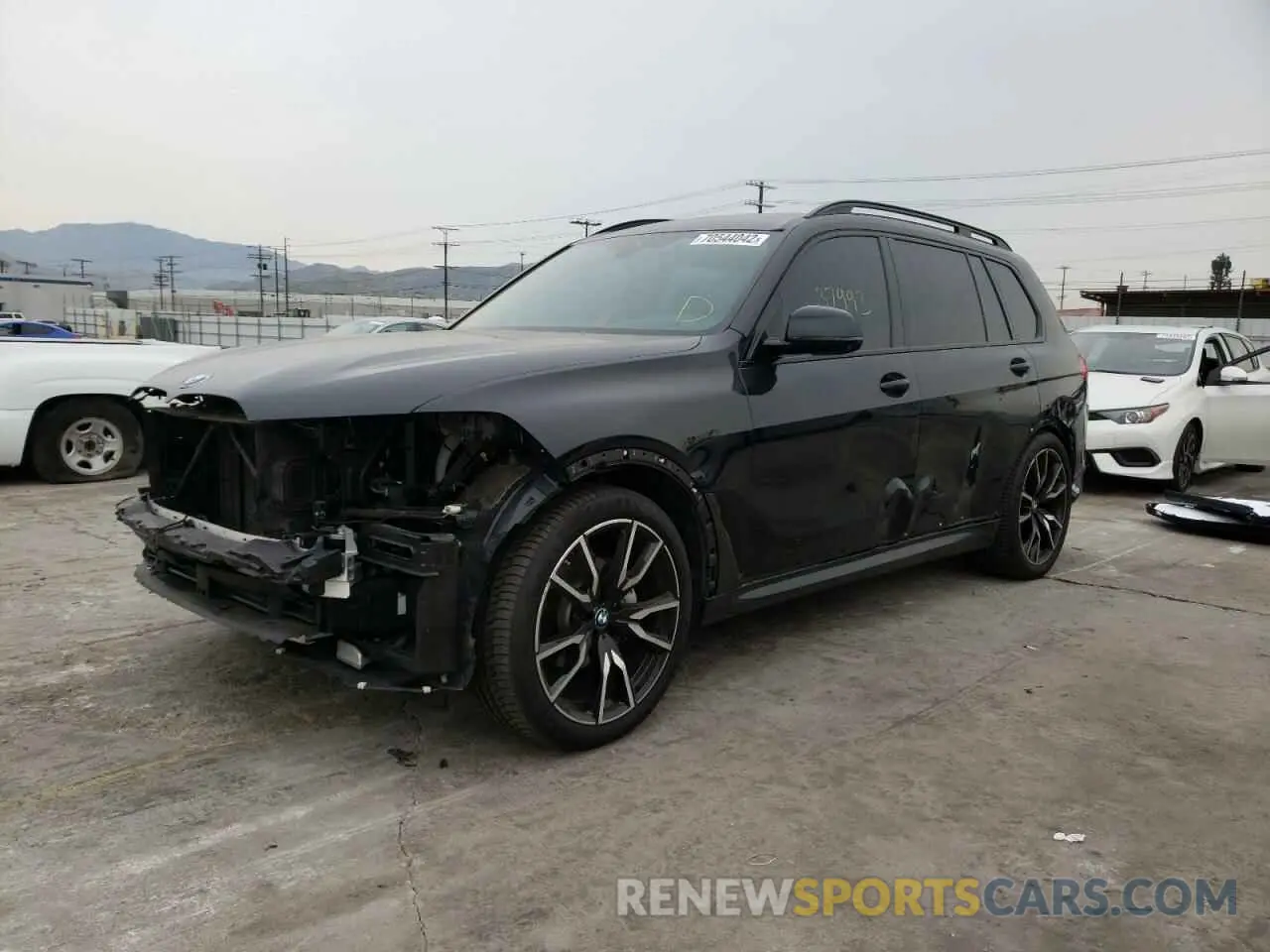1 Photograph of a damaged car 5UXCW2C08L9C74860 BMW X7 2020