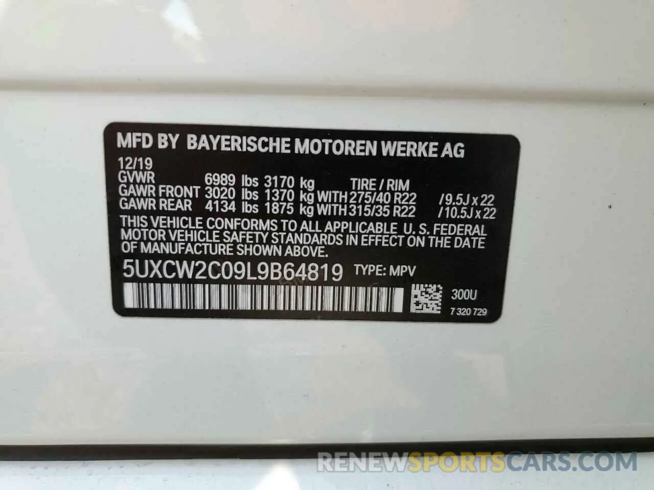 10 Photograph of a damaged car 5UXCW2C09L9B64819 BMW X7 2020