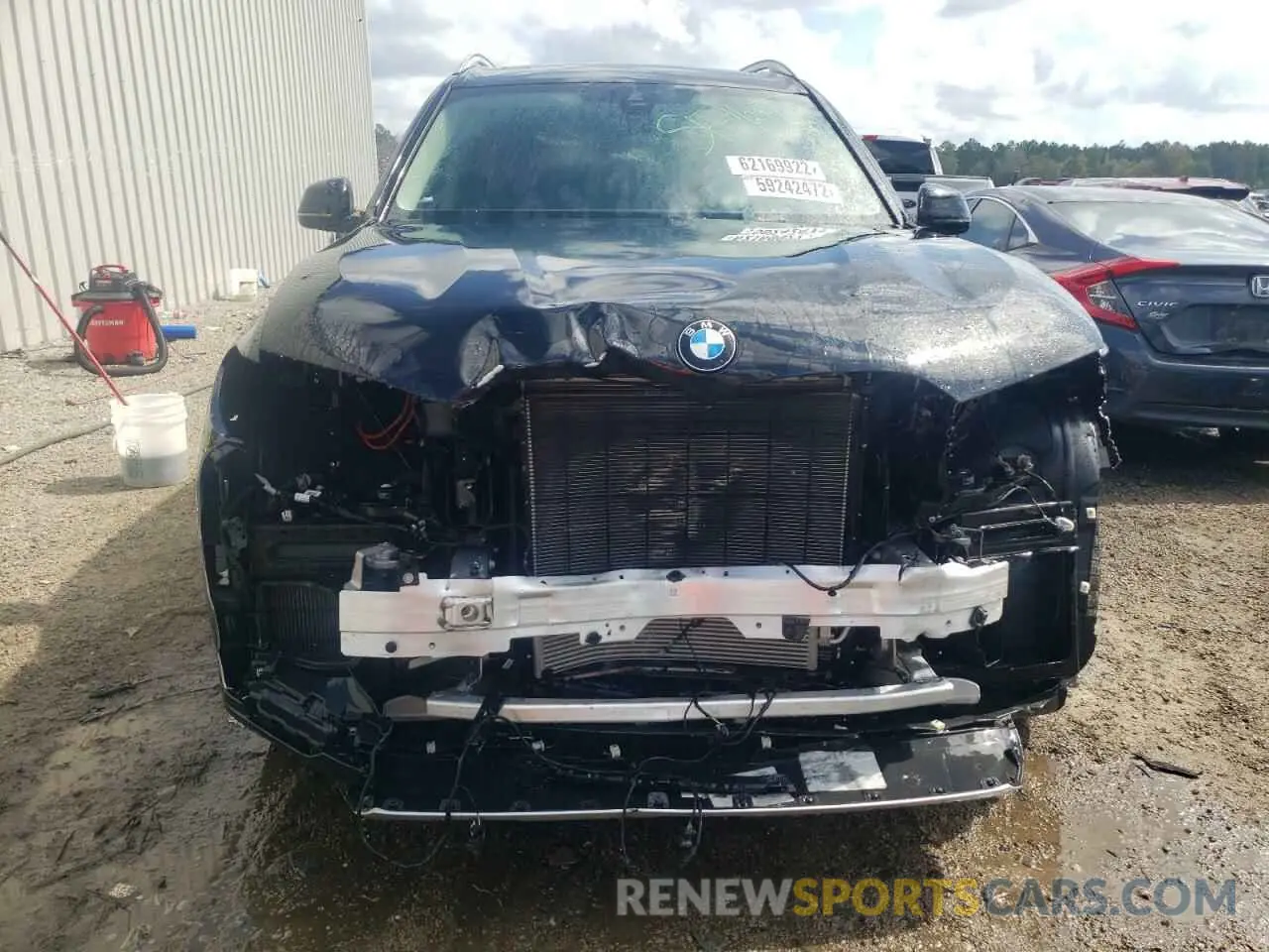9 Photograph of a damaged car 5UXCW2C0XL9A01208 BMW X7 2020