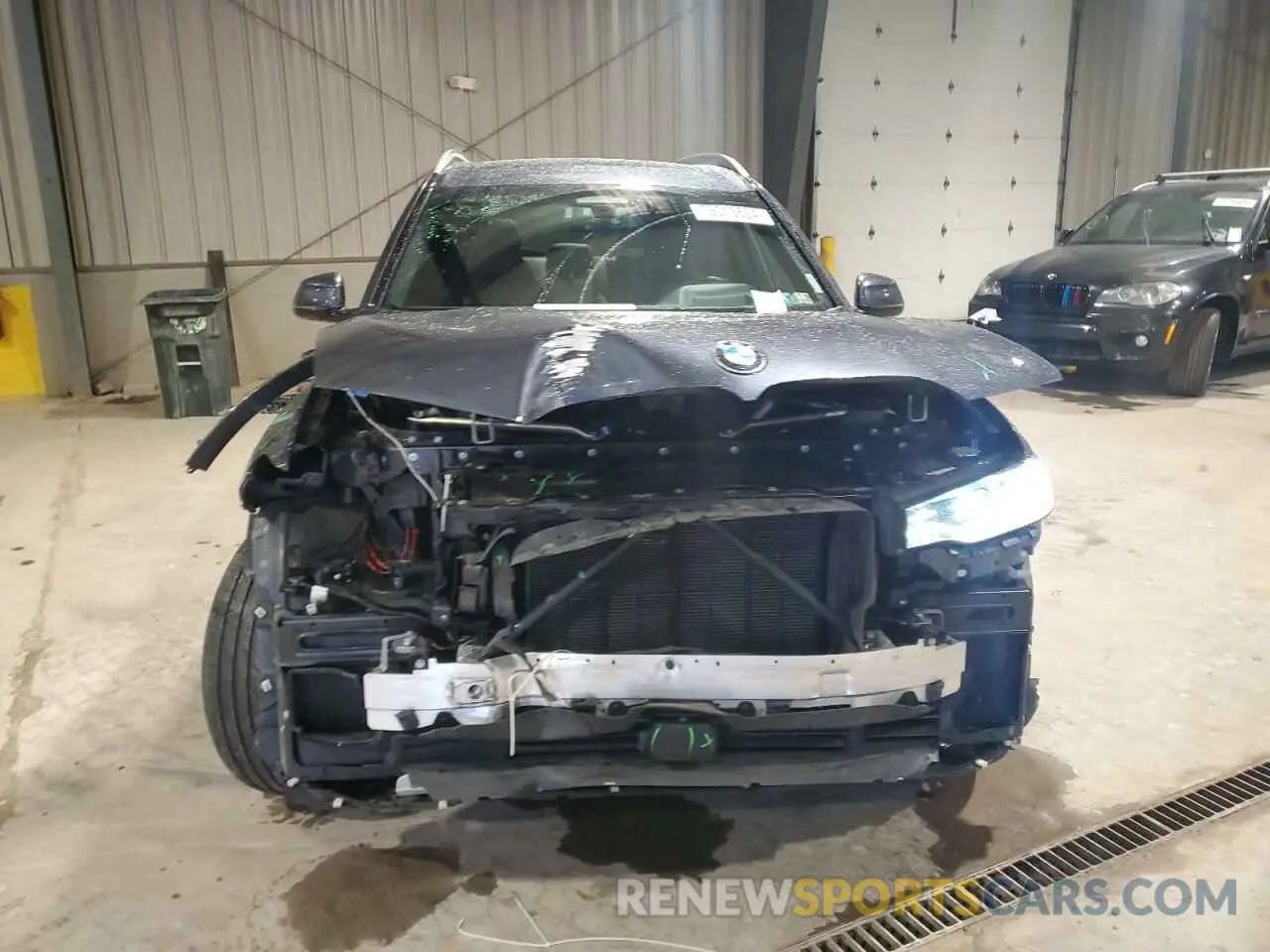 5 Photograph of a damaged car 5UXCW2C0XL9B15399 BMW X7 2020