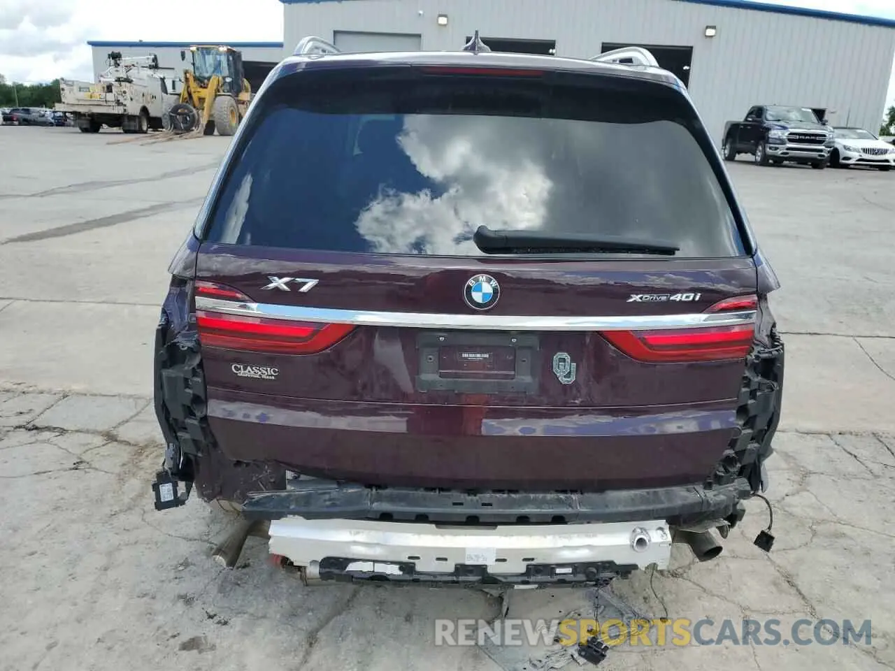 6 Photograph of a damaged car 5UXCW2C0XL9B72637 BMW X7 2020