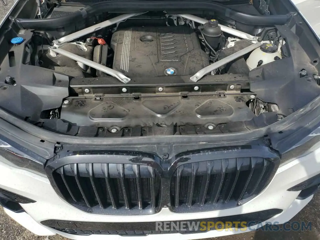12 Photograph of a damaged car 5UXCW2C0XL9C22985 BMW X7 2020
