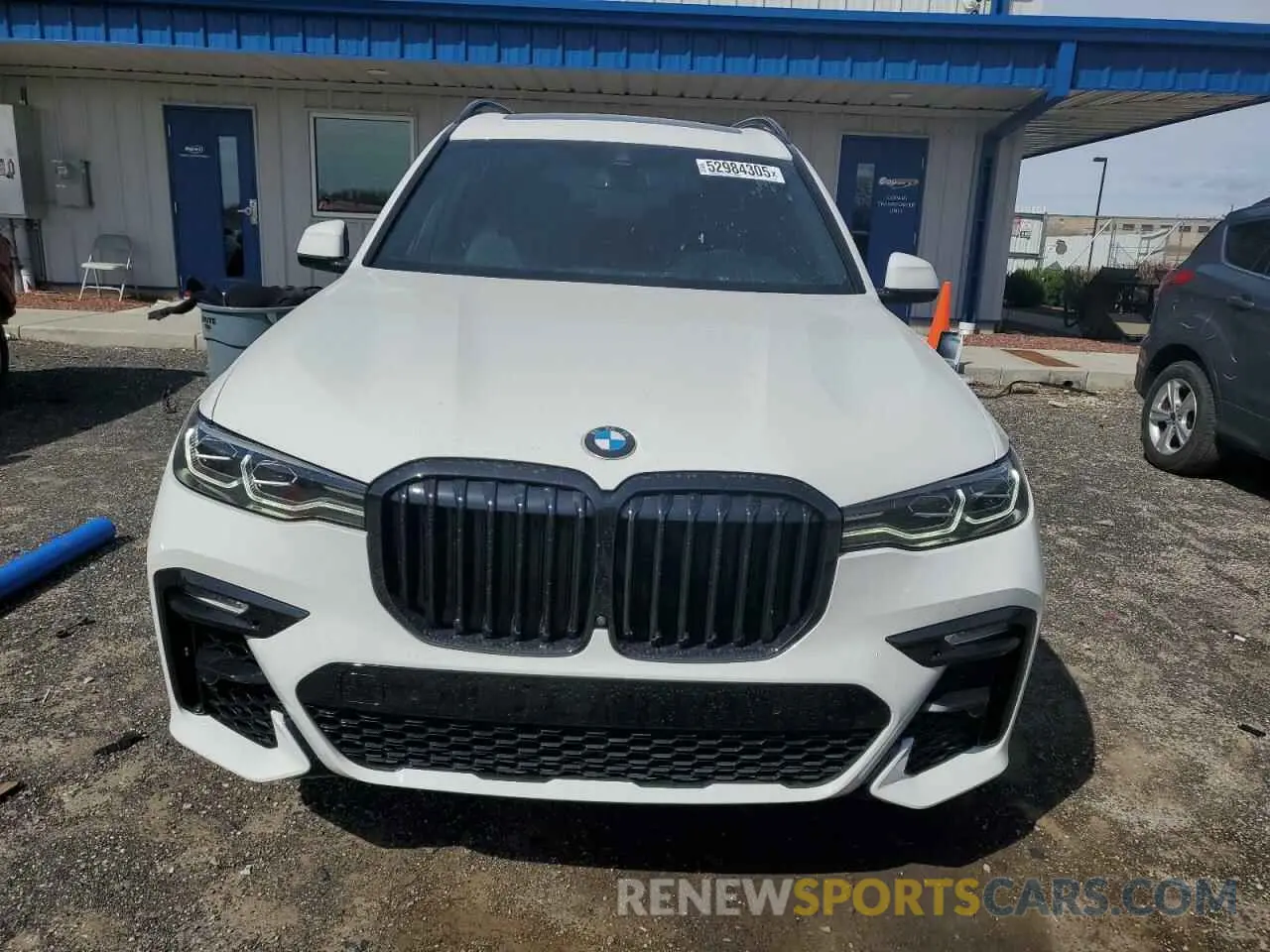 5 Photograph of a damaged car 5UXCW2C0XL9C22985 BMW X7 2020