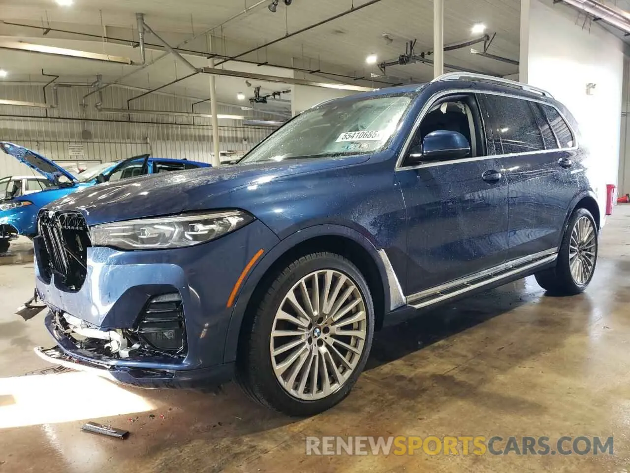 1 Photograph of a damaged car 5UXCW2C0XL9C33162 BMW X7 2020