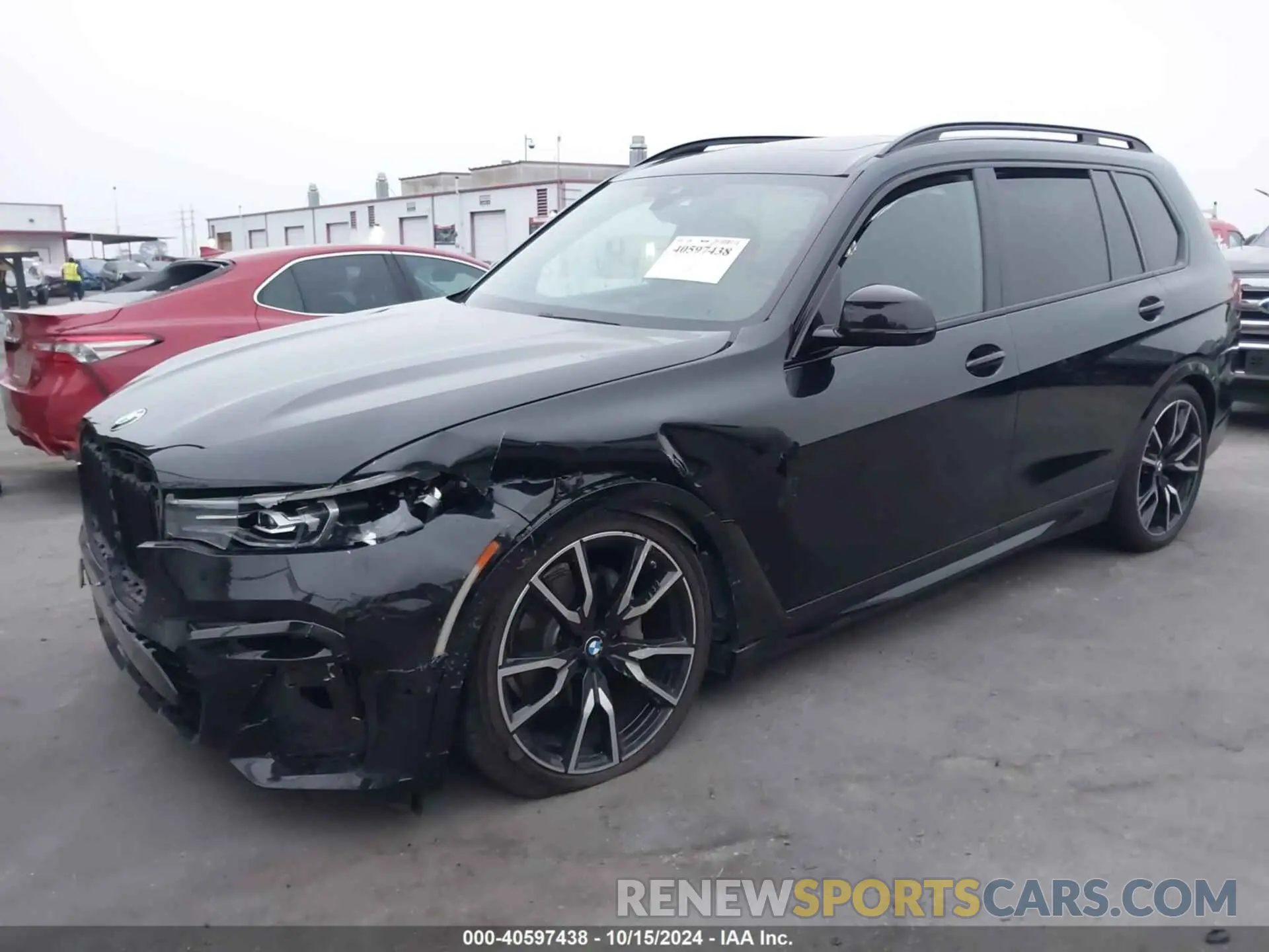 2 Photograph of a damaged car 5UXCW2C0XL9D43192 BMW X7 2020