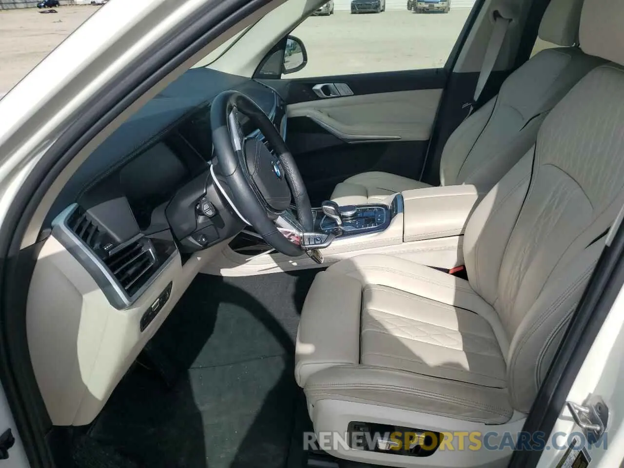 7 Photograph of a damaged car 5UXCX4C02LLS39370 BMW X7 2020