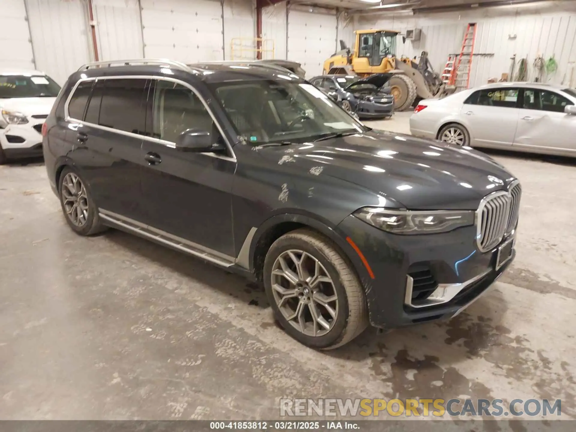 1 Photograph of a damaged car 5UXCX4C06L9B21158 BMW X7 2020