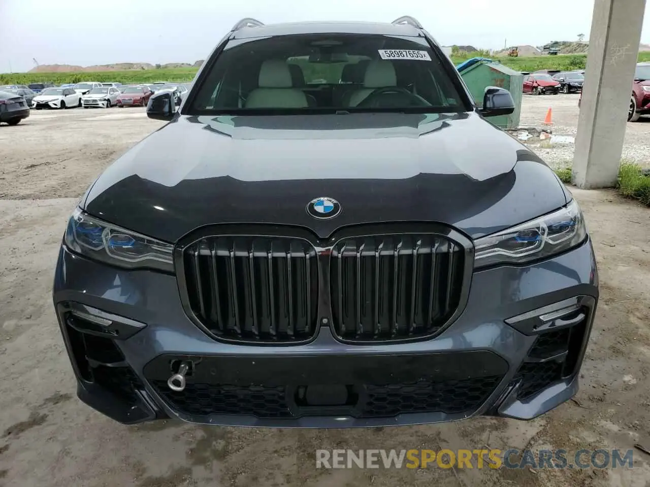 5 Photograph of a damaged car 5UXCX6C05LLE35480 BMW X7 2020