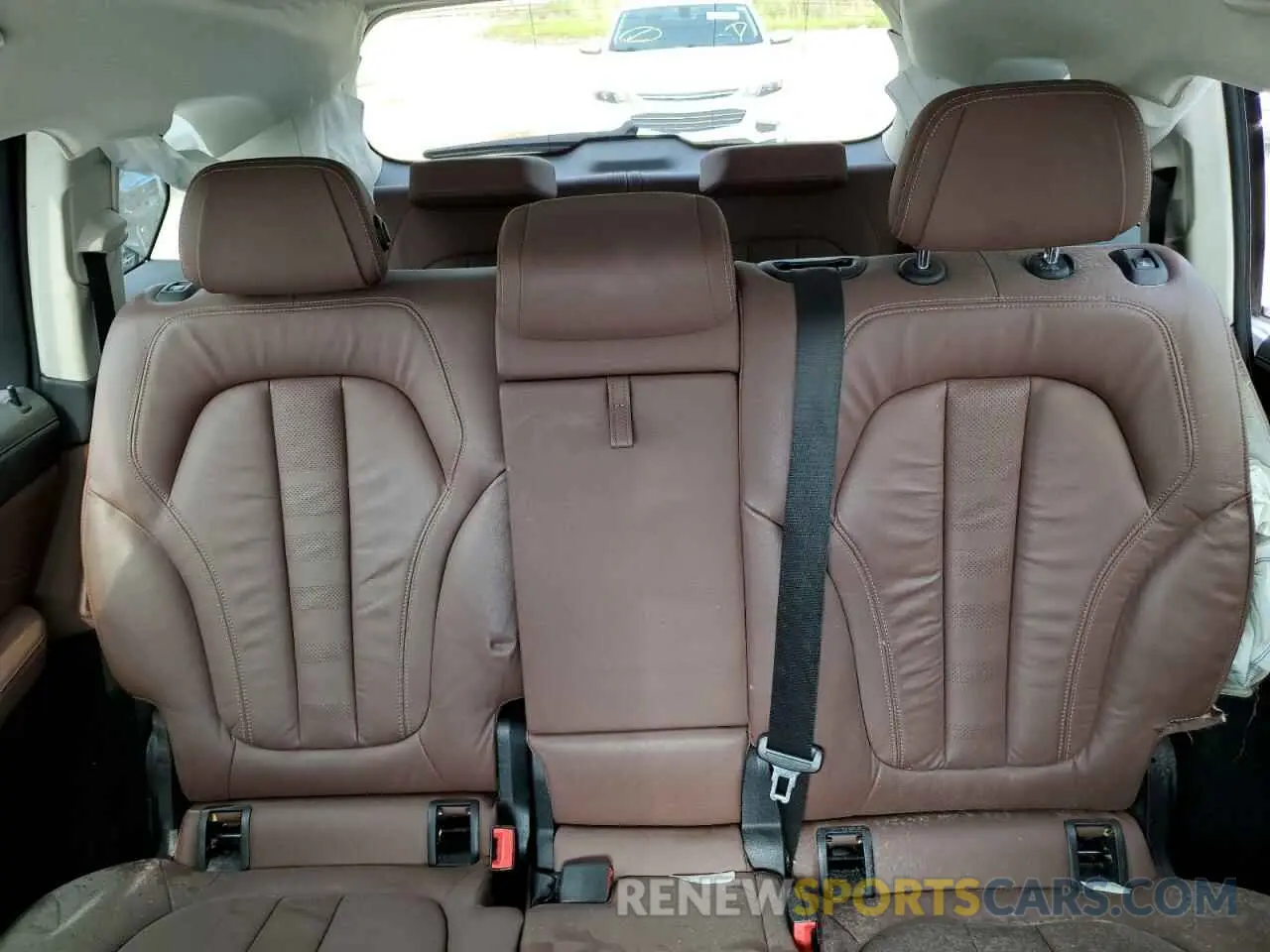 10 Photograph of a damaged car 5UXCW2C00M9E83530 BMW X7 2021