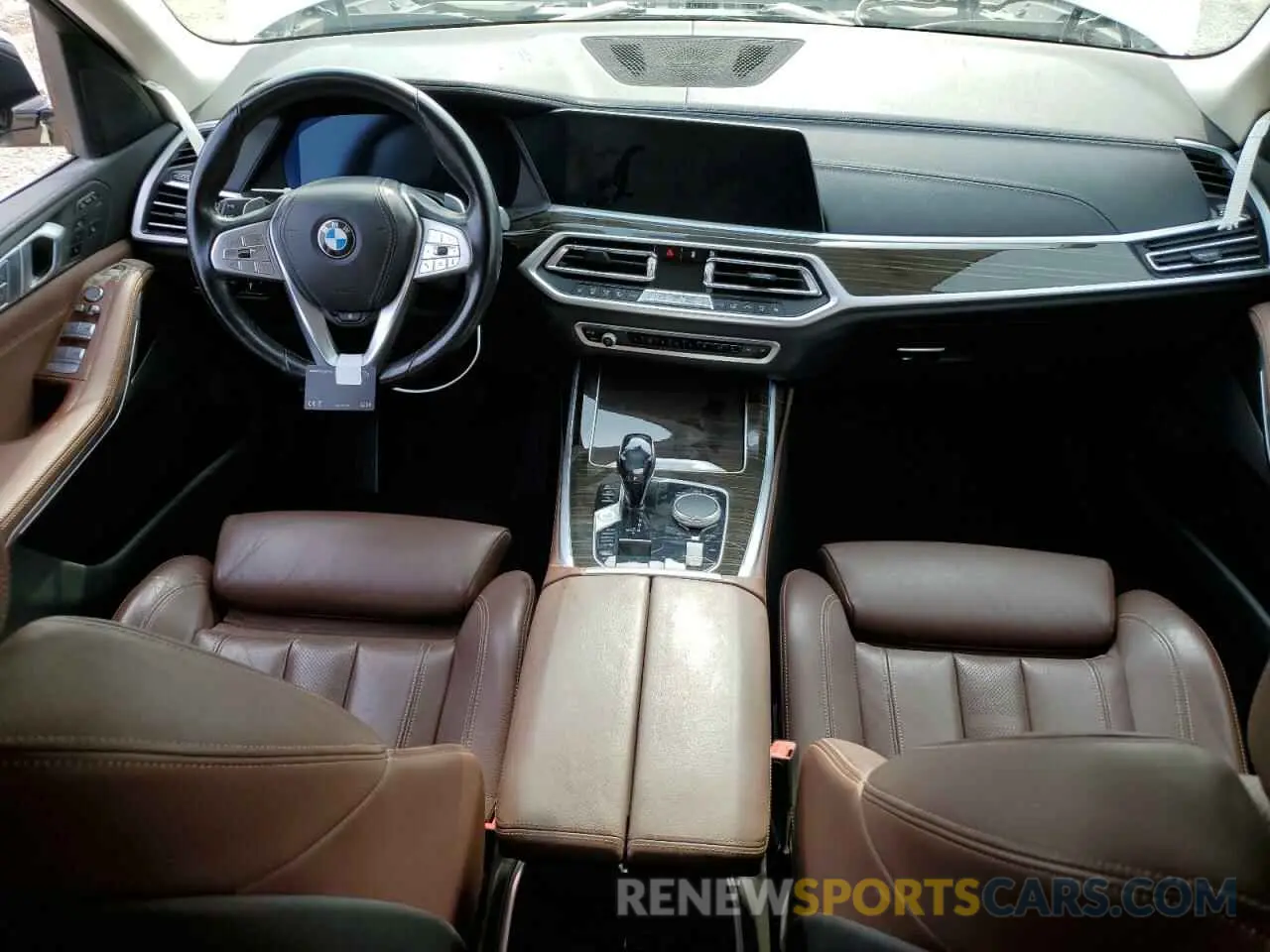 8 Photograph of a damaged car 5UXCW2C00M9E83530 BMW X7 2021