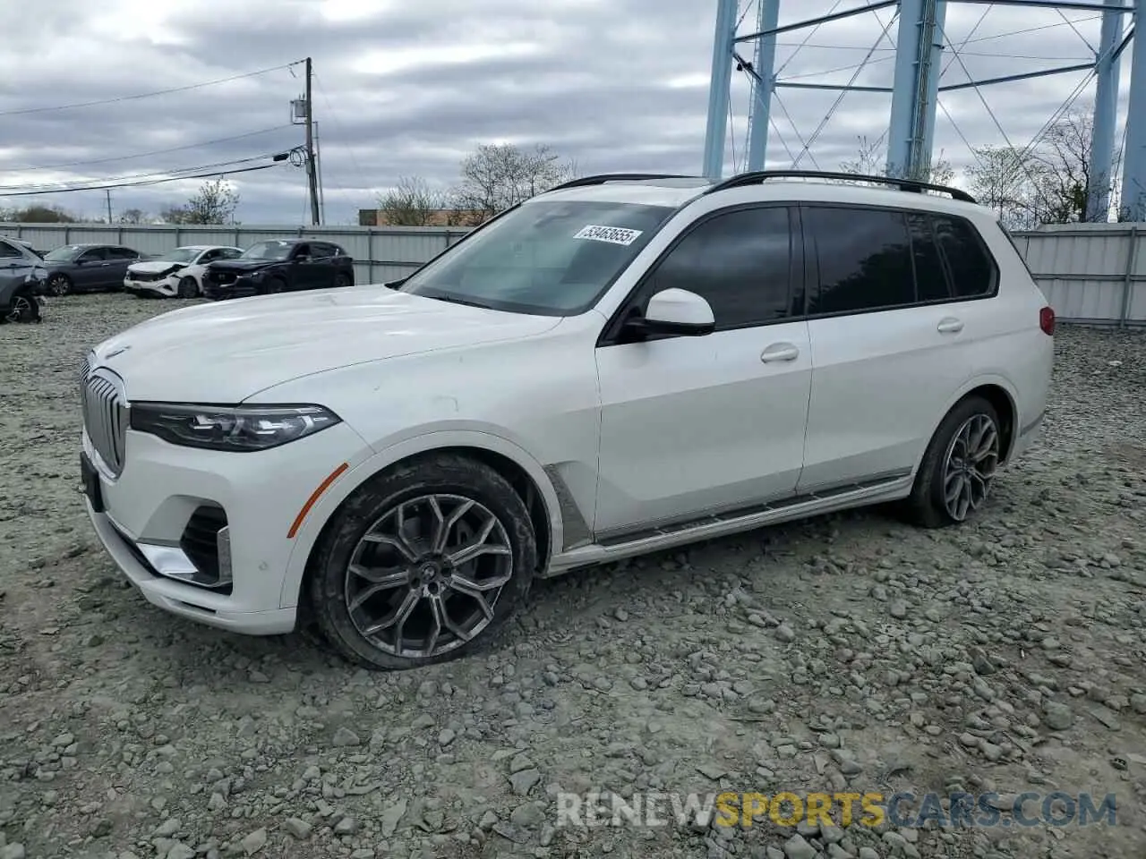 1 Photograph of a damaged car 5UXCW2C00M9F23220 BMW X7 2021