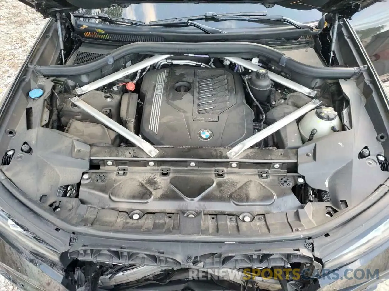 11 Photograph of a damaged car 5UXCW2C00M9H05757 BMW X7 2021