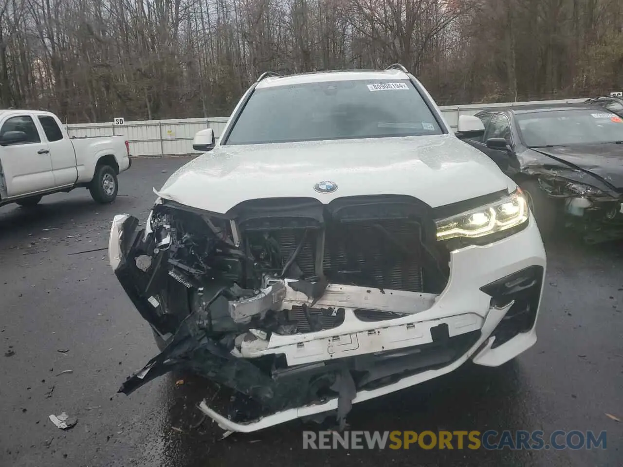 5 Photograph of a damaged car 5UXCW2C01M9E24602 BMW X7 2021
