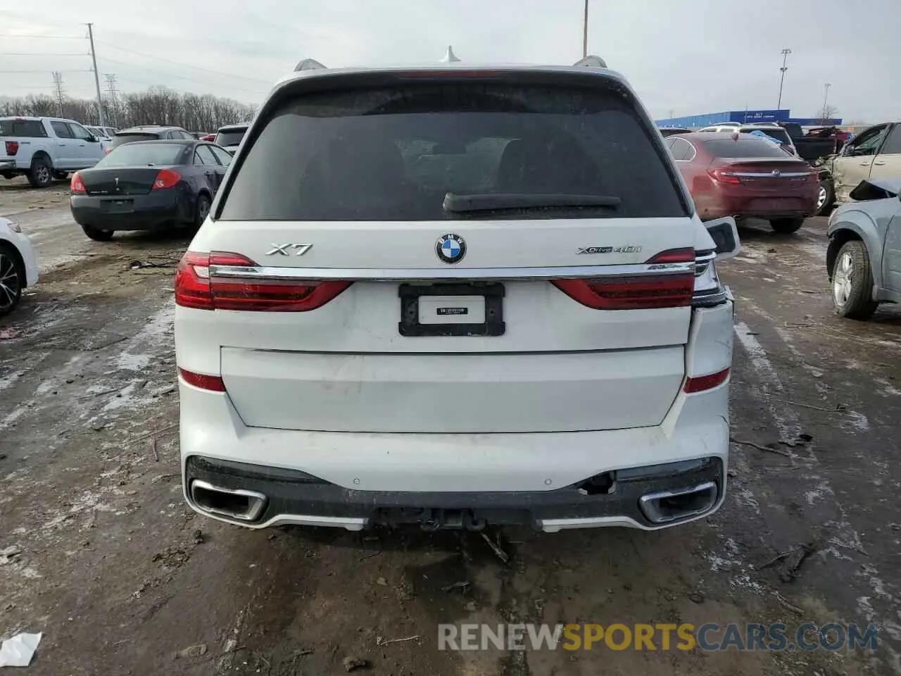 6 Photograph of a damaged car 5UXCW2C01M9E59155 BMW X7 2021