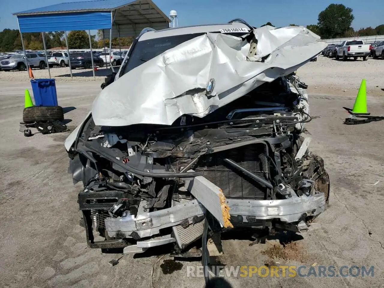 5 Photograph of a damaged car 5UXCW2C02M9E29033 BMW X7 2021