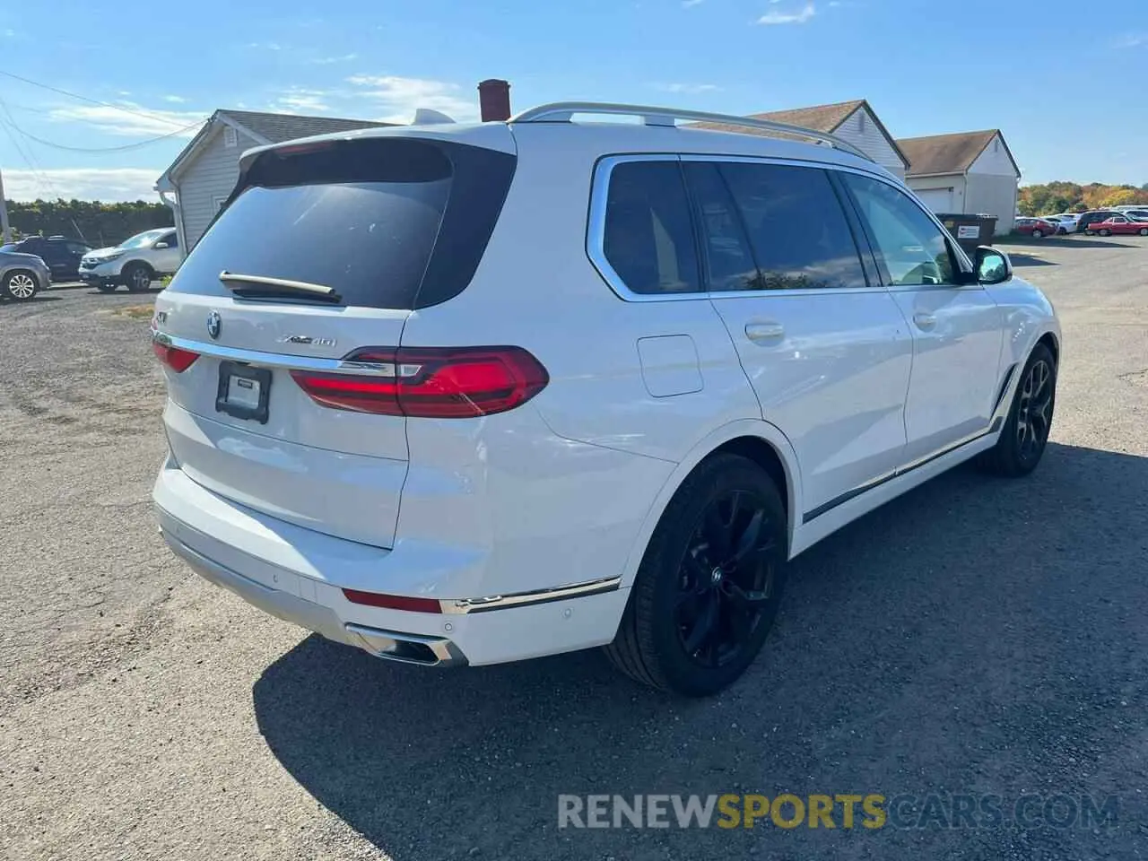 3 Photograph of a damaged car 5UXCW2C02M9E88356 BMW X7 2021
