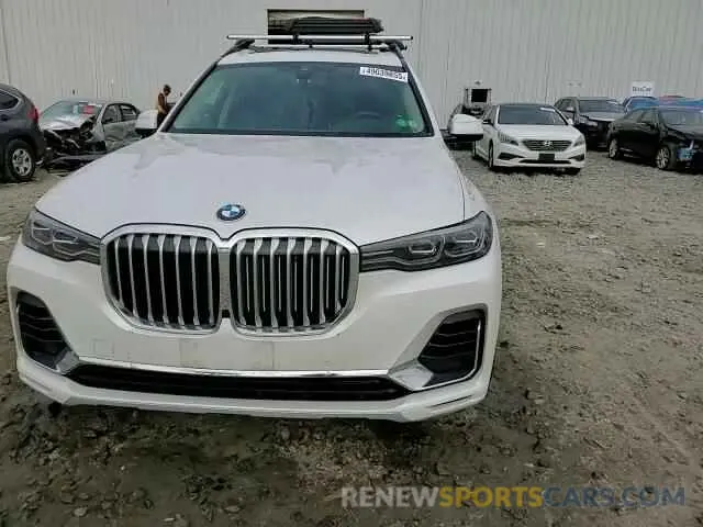 14 Photograph of a damaged car 5UXCW2C02M9F75920 BMW X7 2021