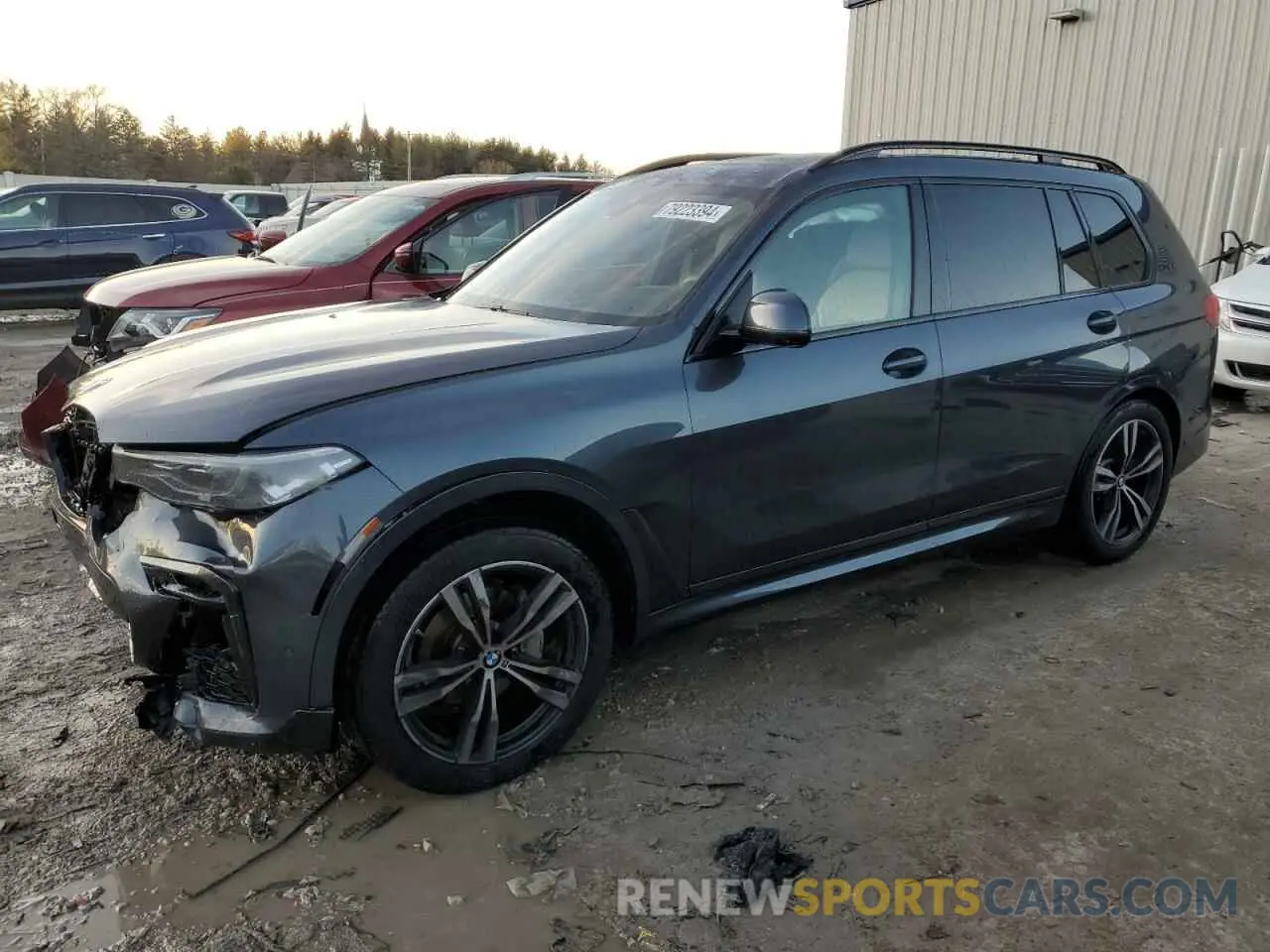 1 Photograph of a damaged car 5UXCW2C02M9G97645 BMW X7 2021