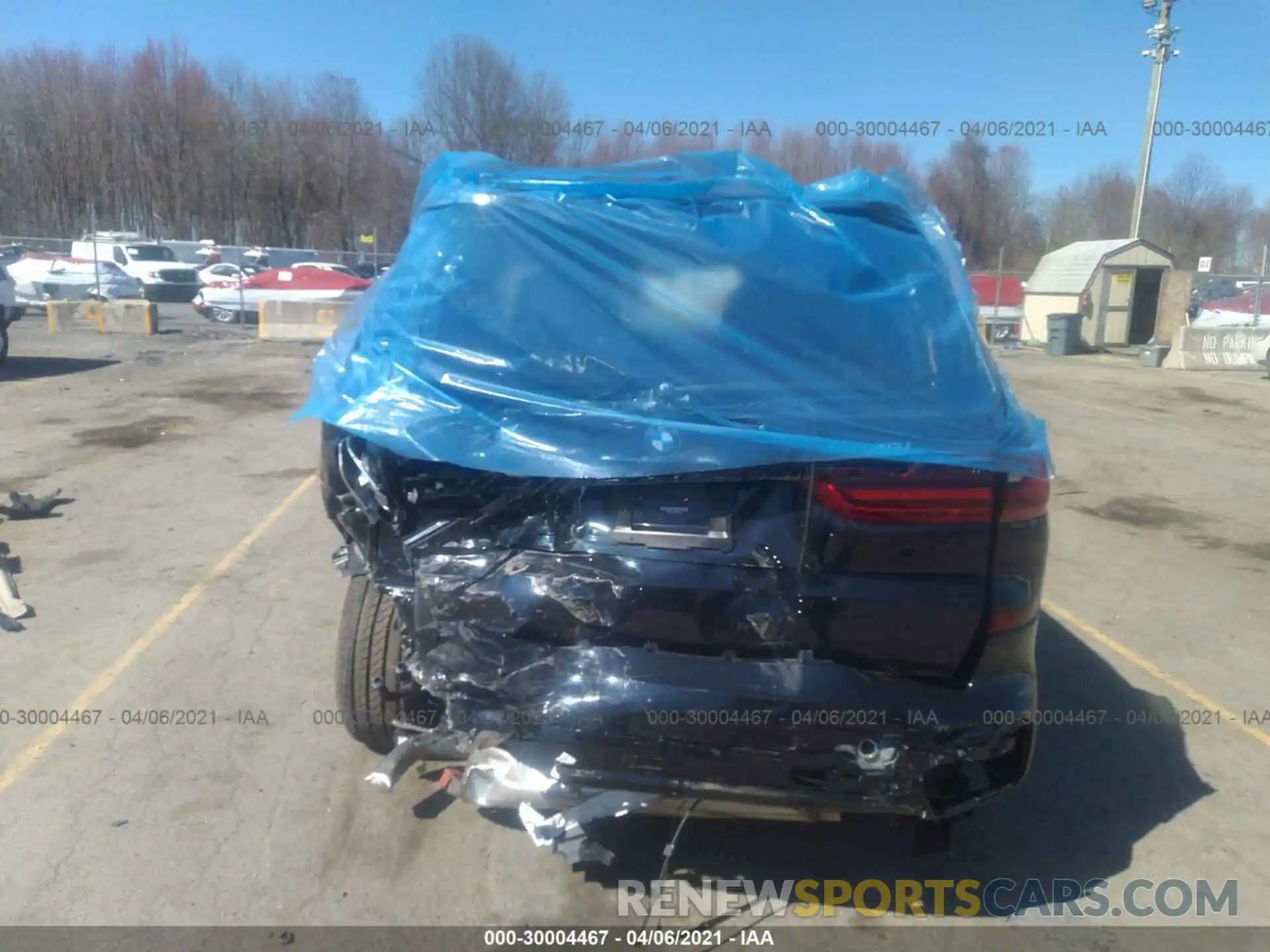 6 Photograph of a damaged car 5UXCW2C03M9F09764 BMW X7 2021