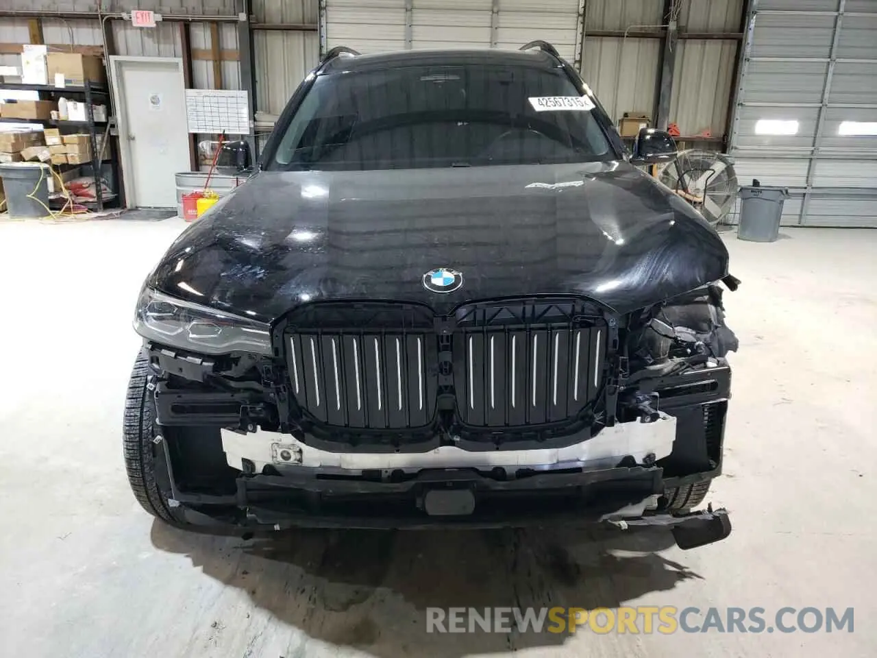 5 Photograph of a damaged car 5UXCW2C03M9H51860 BMW X7 2021