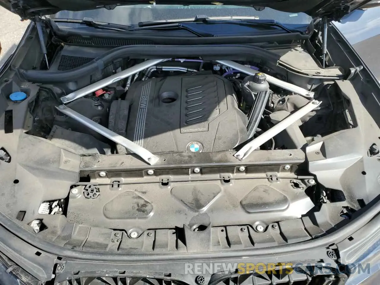 12 Photograph of a damaged car 5UXCW2C03M9H77326 BMW X7 2021