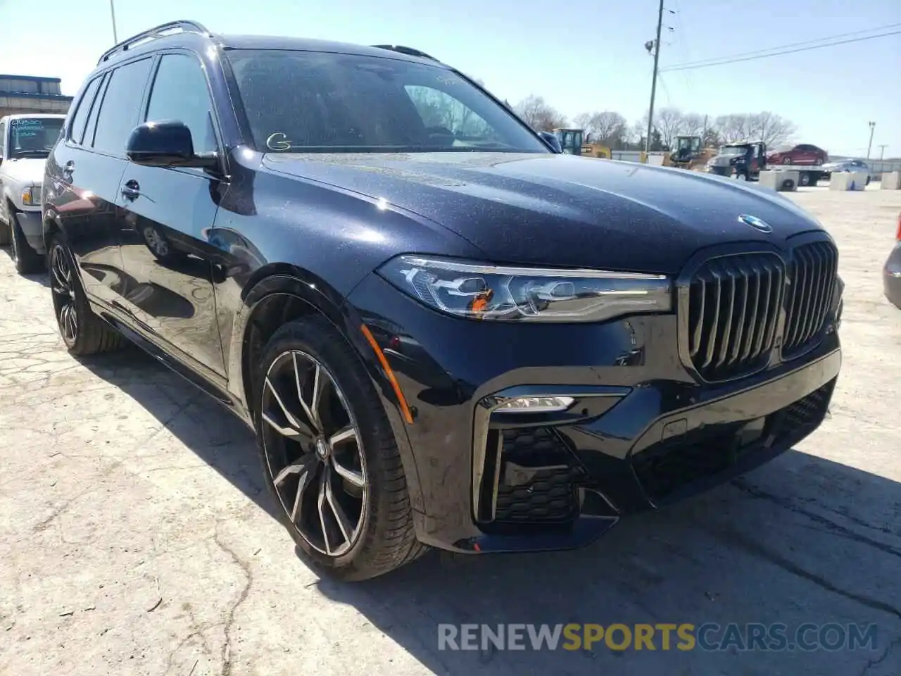 1 Photograph of a damaged car 5UXCW2C04M9E97589 BMW X7 2021