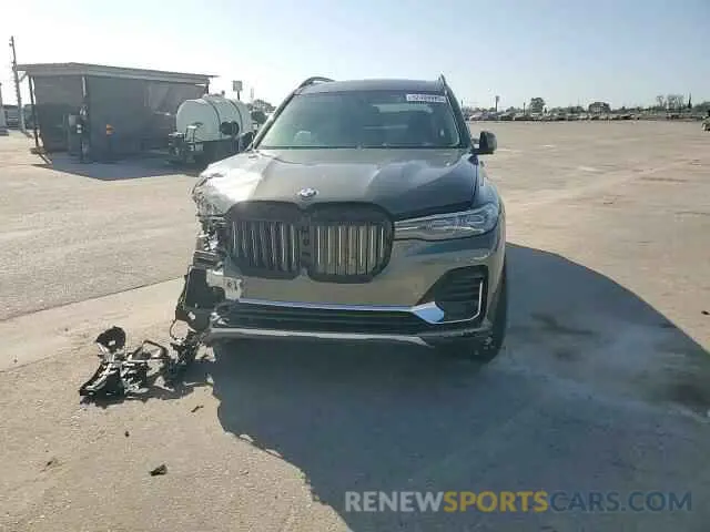 11 Photograph of a damaged car 5UXCW2C04M9F03701 BMW X7 2021