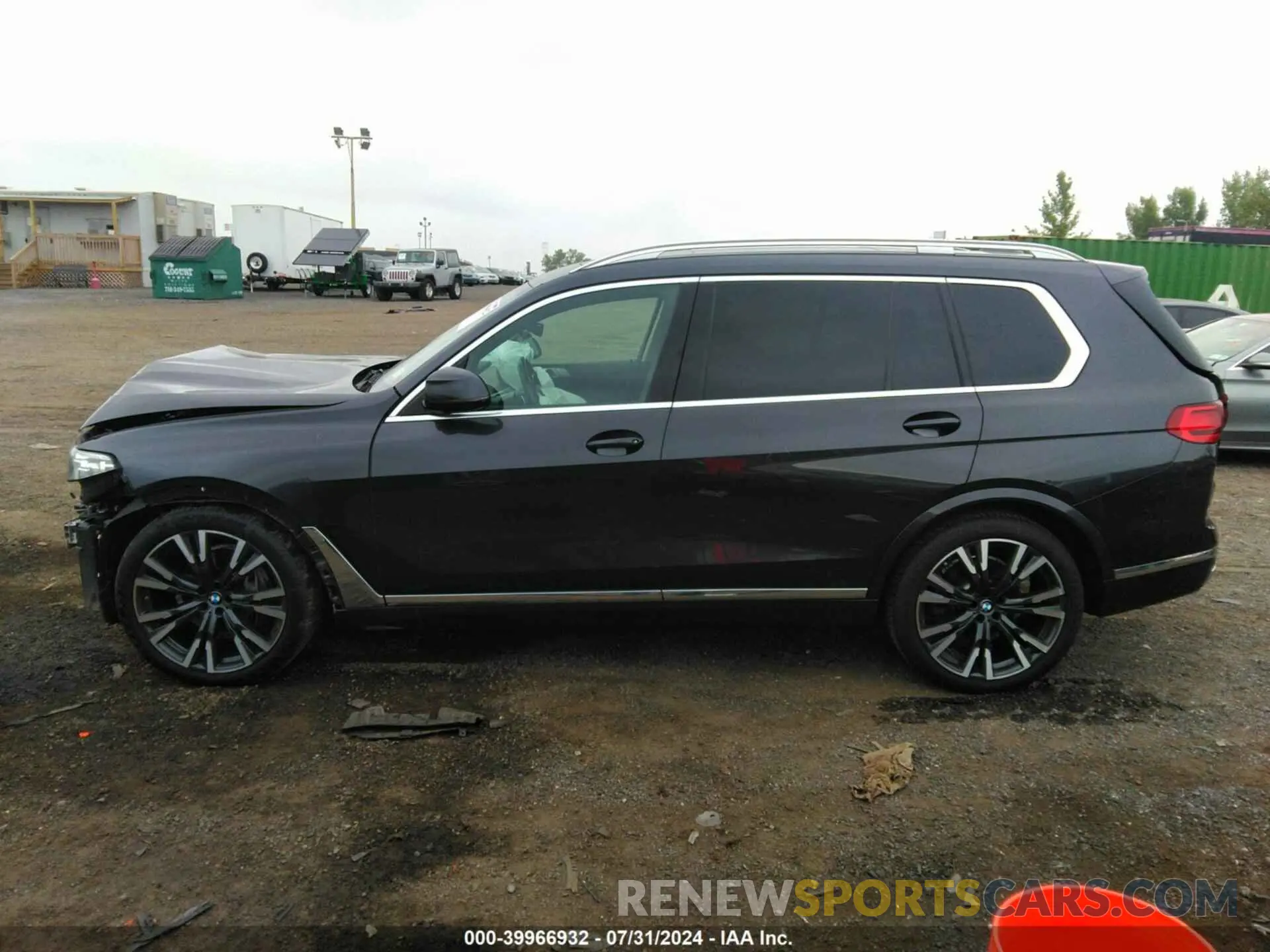 15 Photograph of a damaged car 5UXCW2C04M9G12837 BMW X7 2021