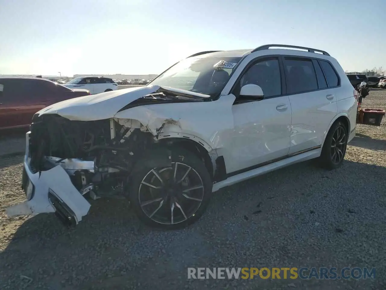 1 Photograph of a damaged car 5UXCW2C04M9G15348 BMW X7 2021