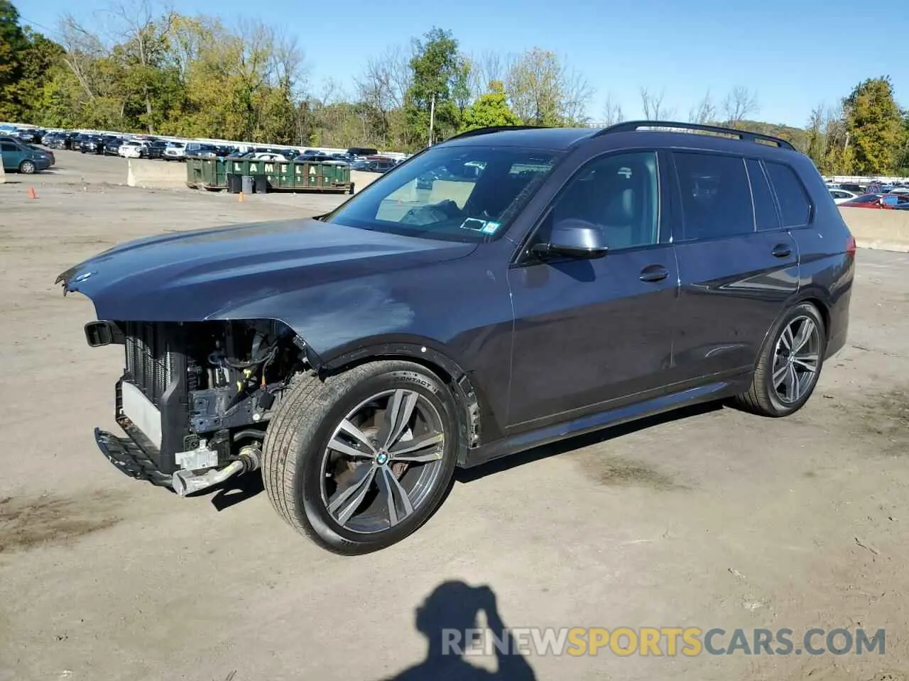 1 Photograph of a damaged car 5UXCW2C04M9G58636 BMW X7 2021