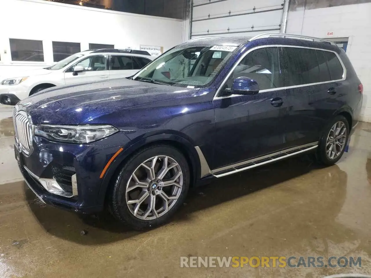 1 Photograph of a damaged car 5UXCW2C04M9G78739 BMW X7 2021