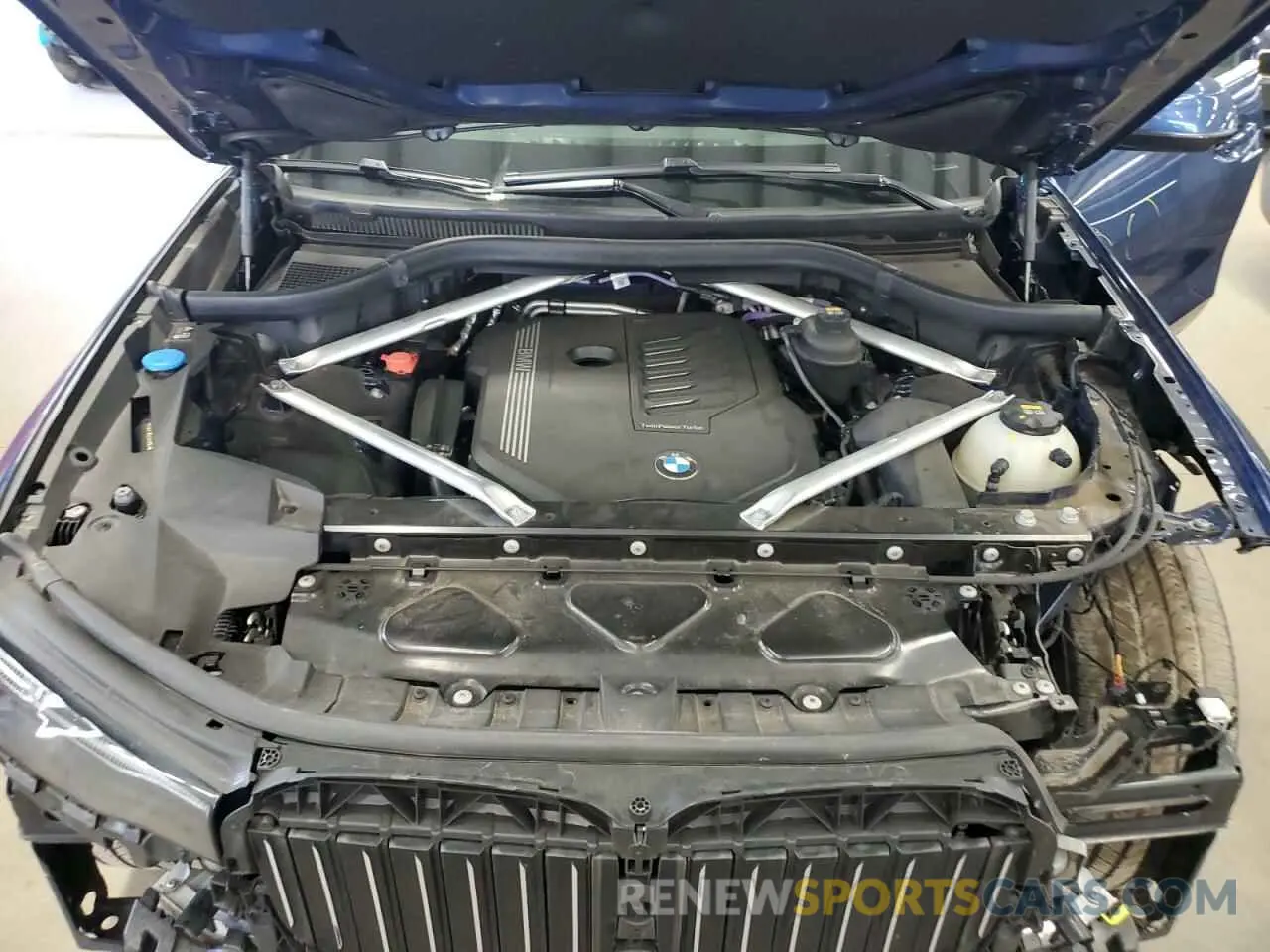 12 Photograph of a damaged car 5UXCW2C05M9E78873 BMW X7 2021