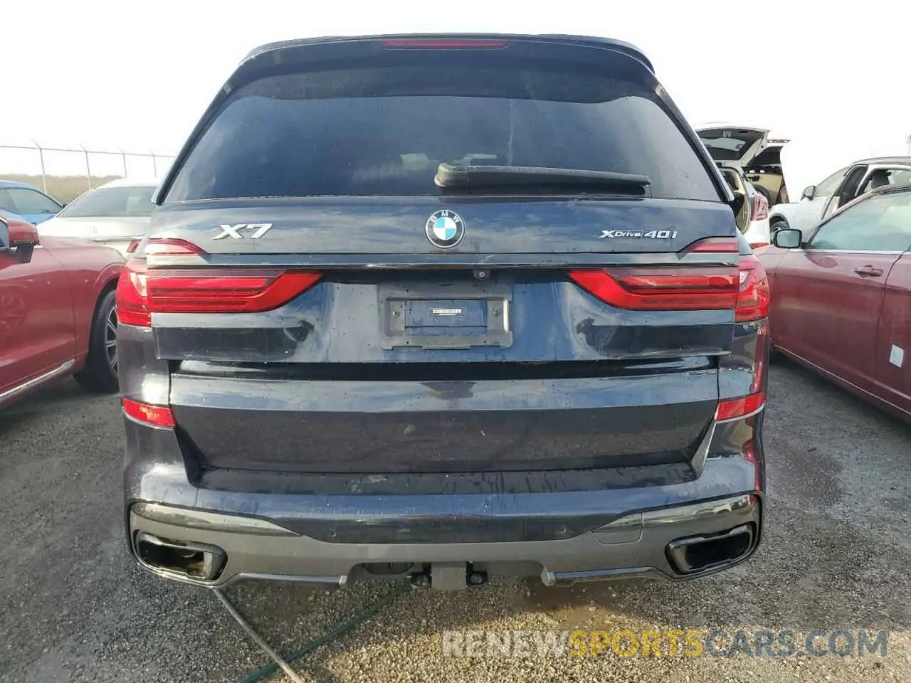 6 Photograph of a damaged car 5UXCW2C05M9F28347 BMW X7 2021