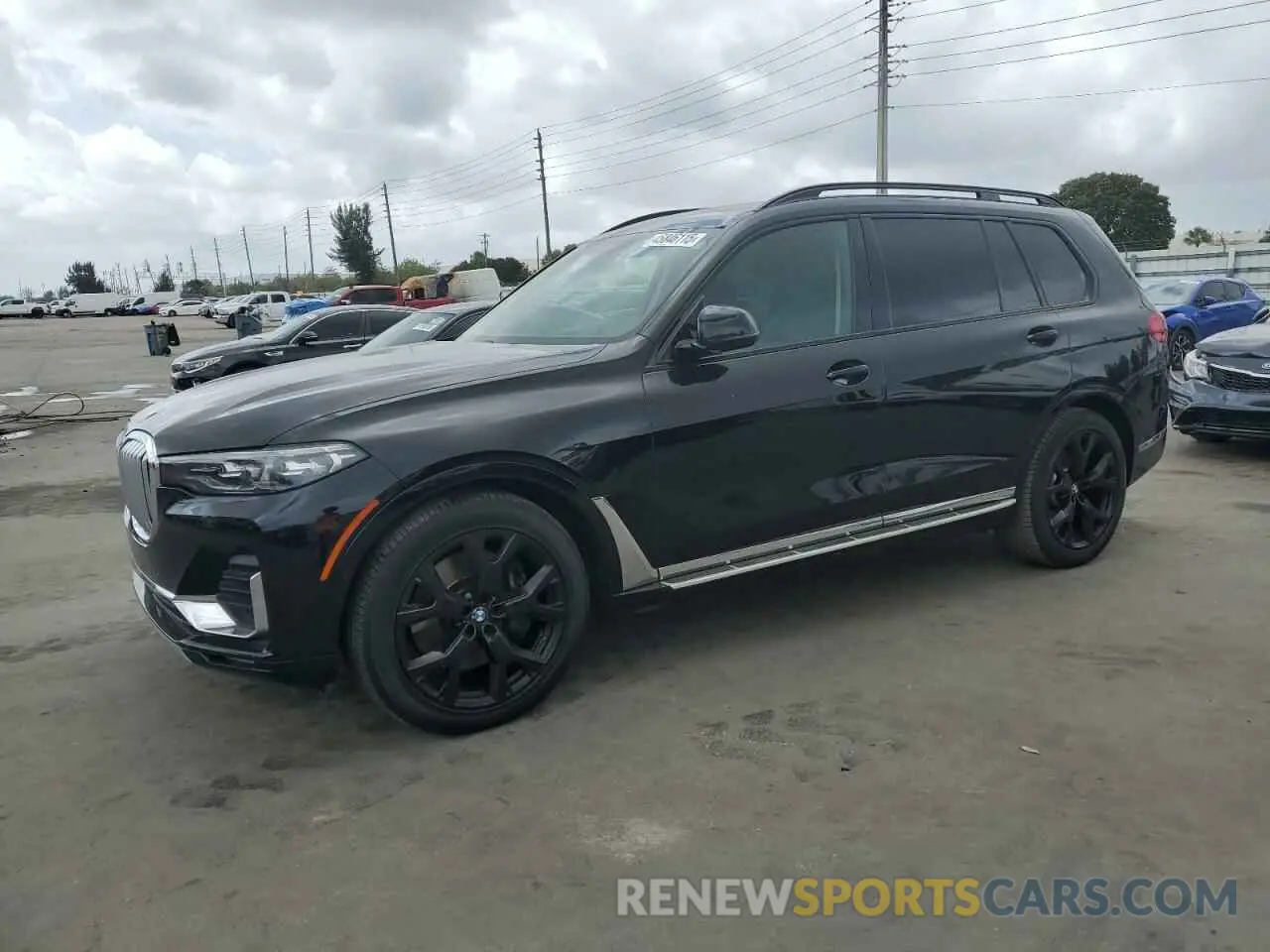 1 Photograph of a damaged car 5UXCW2C06M9E44604 BMW X7 2021