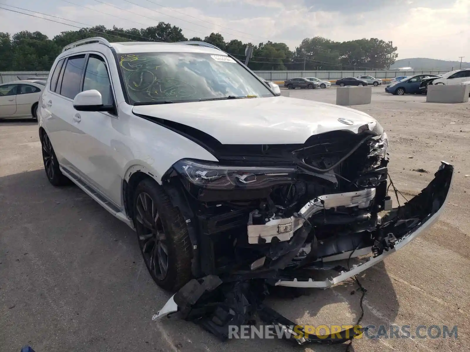 1 Photograph of a damaged car 5UXCW2C06M9E64576 BMW X7 2021