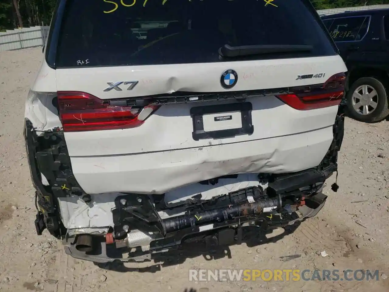 9 Photograph of a damaged car 5UXCW2C06M9F14571 BMW X7 2021