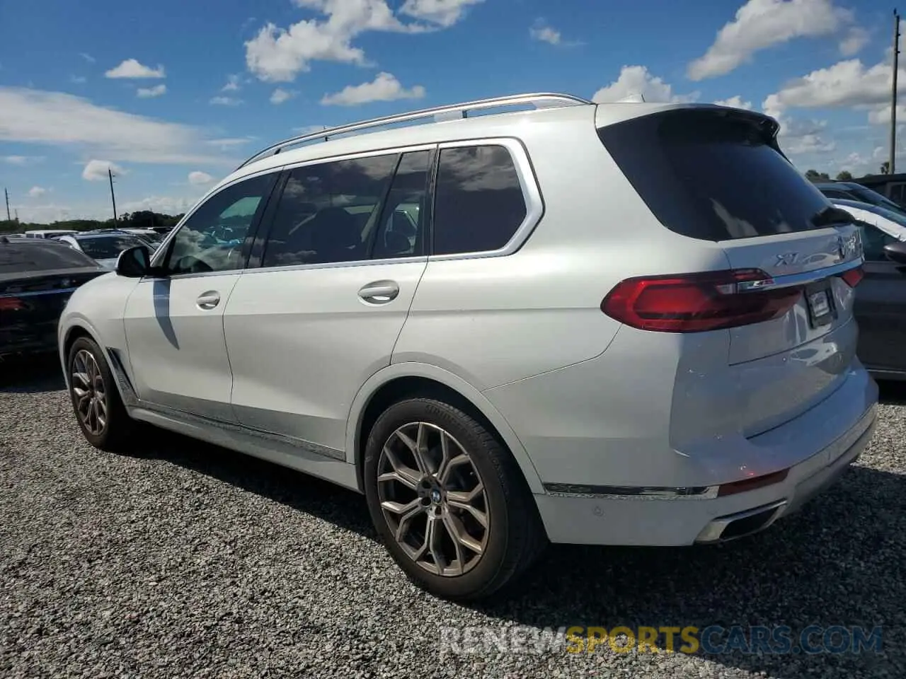 2 Photograph of a damaged car 5UXCW2C06M9F32696 BMW X7 2021
