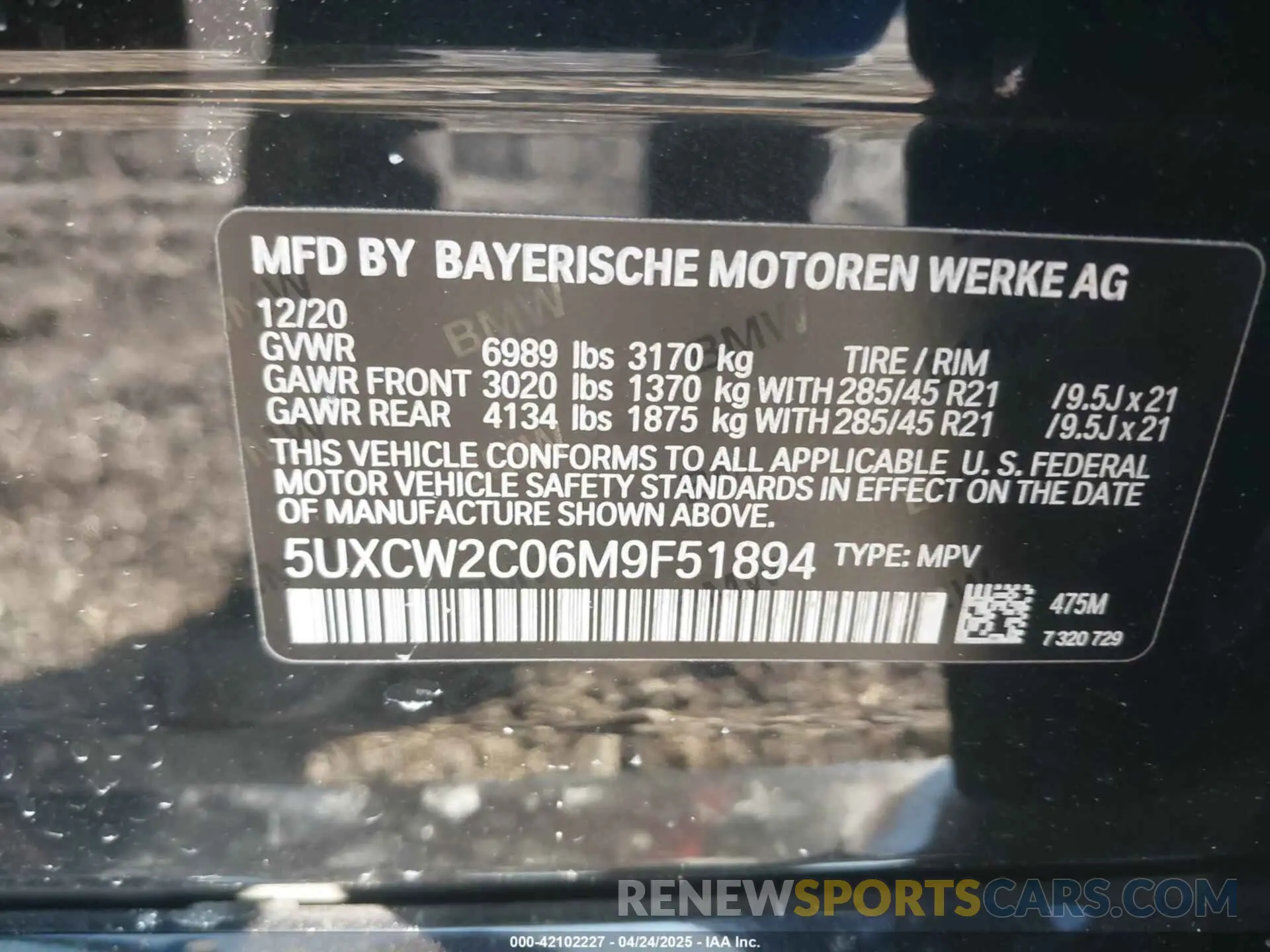 9 Photograph of a damaged car 5UXCW2C06M9F51894 BMW X7 2021