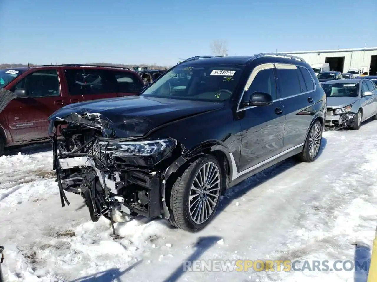 2 Photograph of a damaged car 5UXCW2C06M9G06747 BMW X7 2021