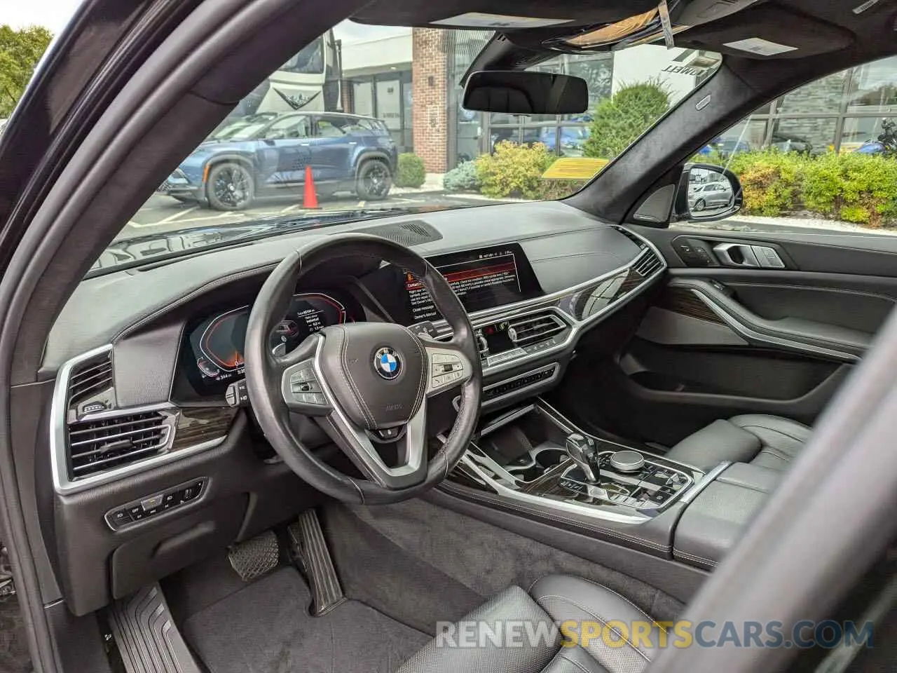 9 Photograph of a damaged car 5UXCW2C06M9G64583 BMW X7 2021