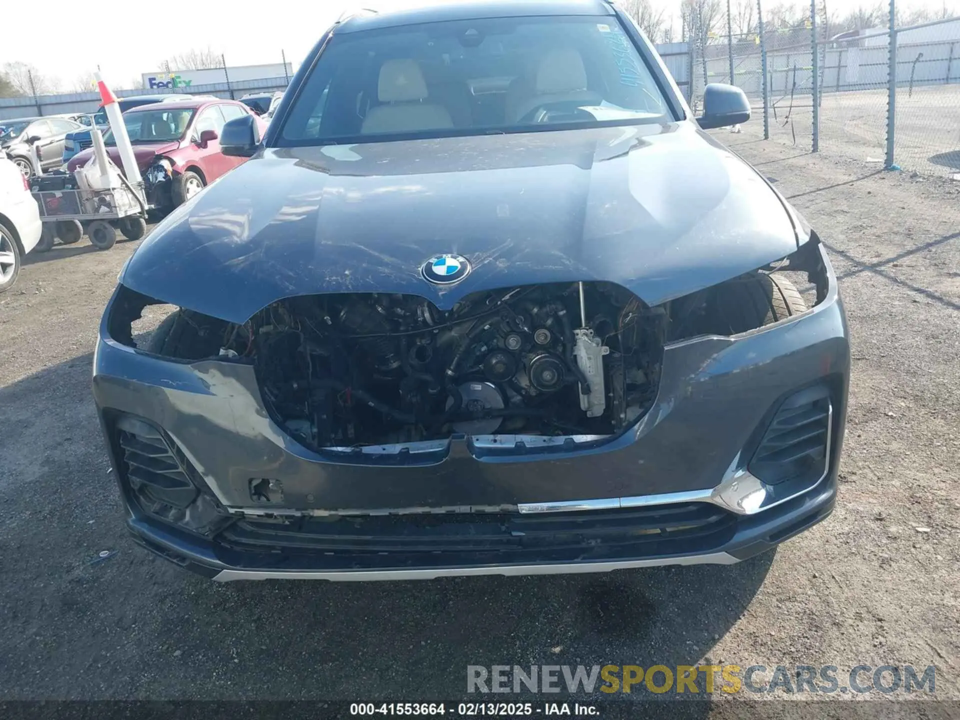 13 Photograph of a damaged car 5UXCW2C06M9H03043 BMW X7 2021