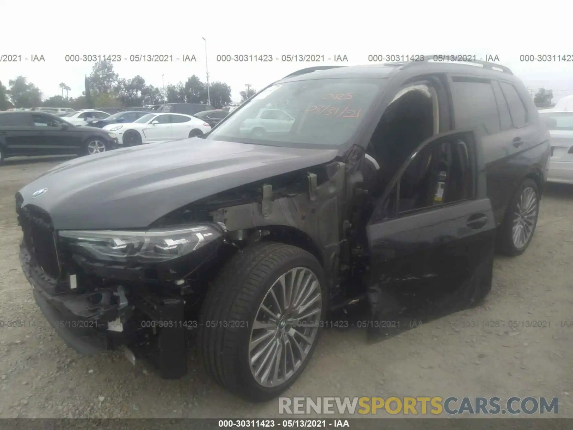 2 Photograph of a damaged car 5UXCW2C07M9E78440 BMW X7 2021