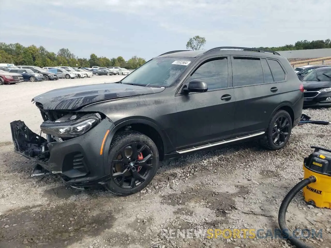 1 Photograph of a damaged car 5UXCW2C08M9E15024 BMW X7 2021